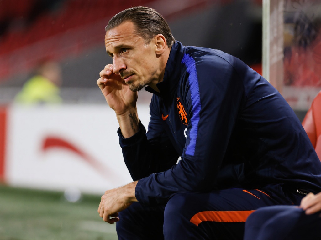 中脱颖而出 中脱颖而出